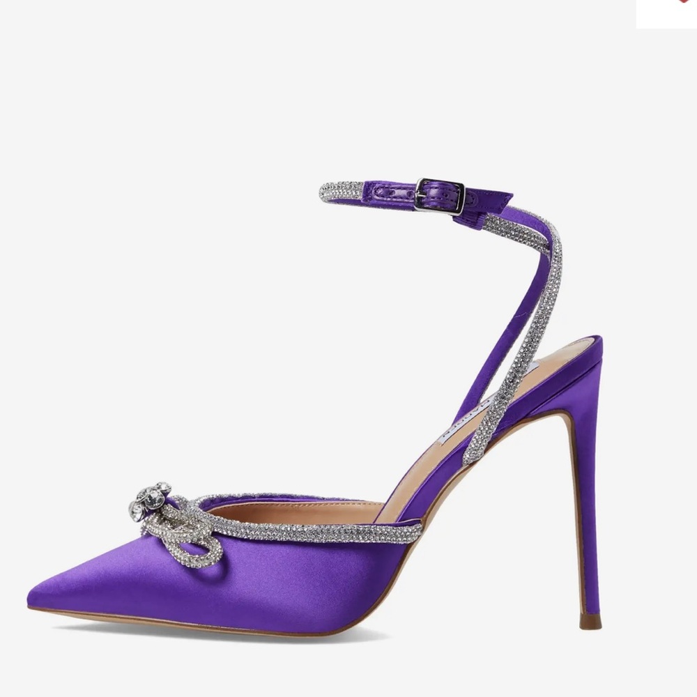 Steve Madden heel with crystals